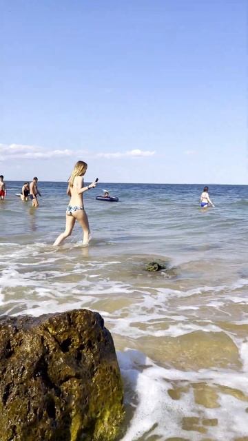 Ирка на Генеральских пляжах Крыма смотреть онлайн