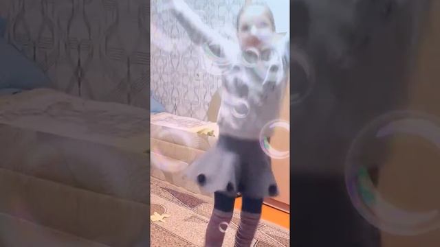 My litle pony песня в столовой. Не скучаем во время карантина😉 смотреть онлайн