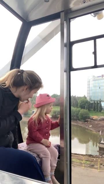 Колесо обозрения в Кирове. Катались? #киров #колесообозрения #вятка смотреть онлайн