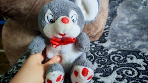 играем в плюшевого мышонка для малышей