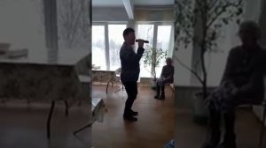 Пансионат престарелых "Бережные руки". Новогодний концерт.