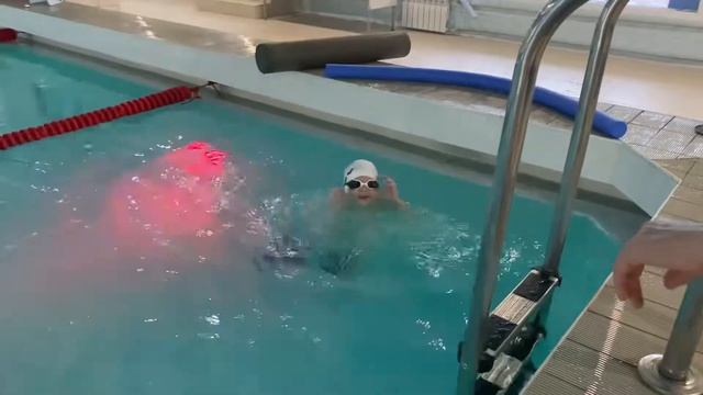 Дане 6 лет. Ныряет. Санаторий Знание 05.01.22 смотреть онлайн