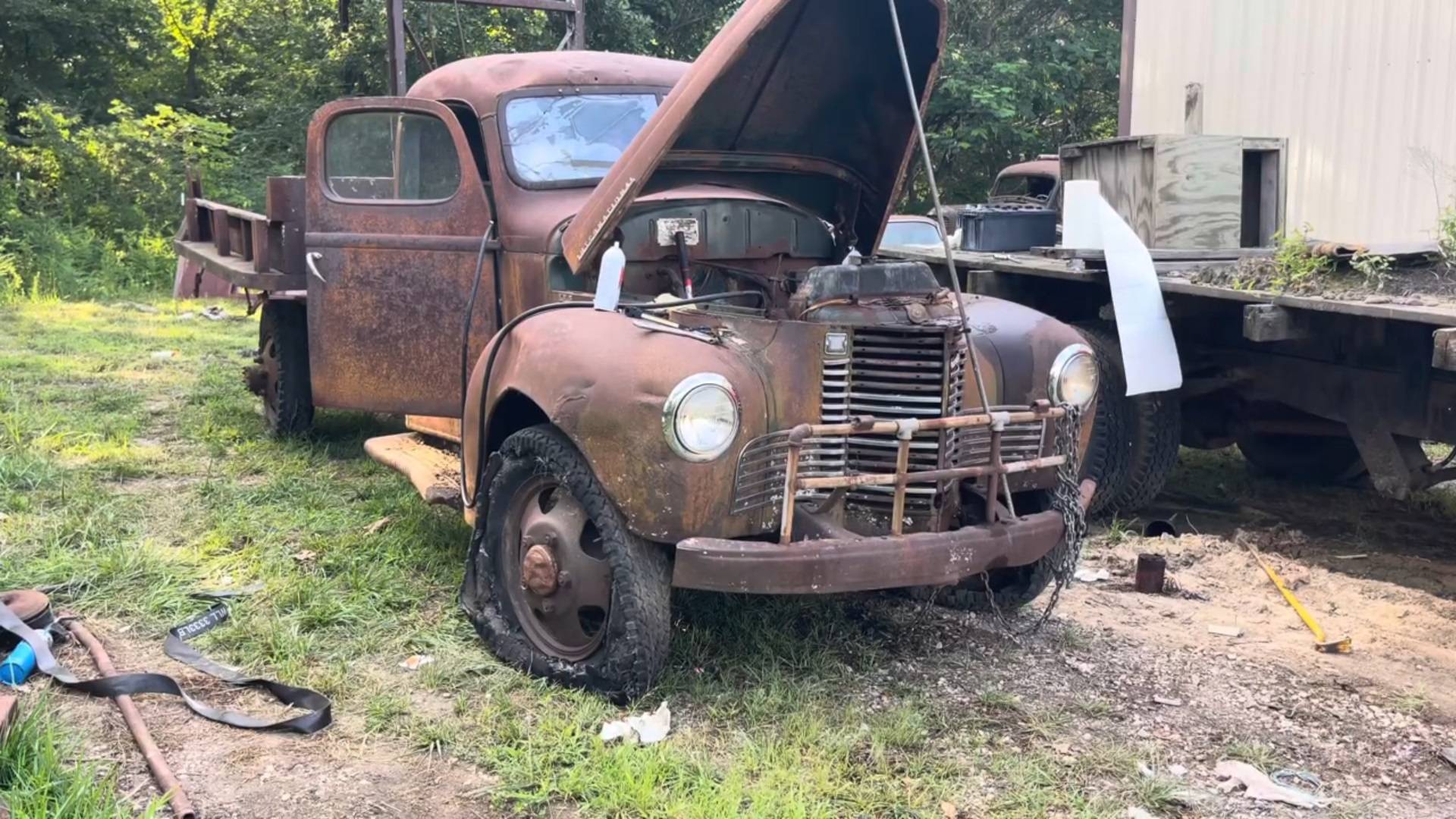 Нашли авто 1949 года! Заведется ли?!