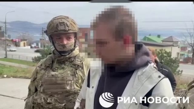 ⚡🇷🇺 ФСБ задержали иностранного шпиона, который собирал информацию для СБУ* и ГУР украины*. смотреть онлайн