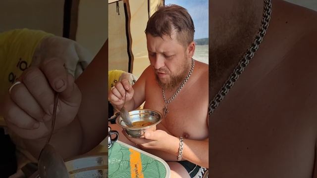 ЕДА ИЗ ПАКЕТОВ. Едим готовые супы Том ям и Щавелевый из пакетов от Мои консервы. смотреть онлайн