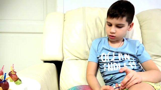 Саша заболел или притворяется что заболел от Chubiki смотреть онлайн