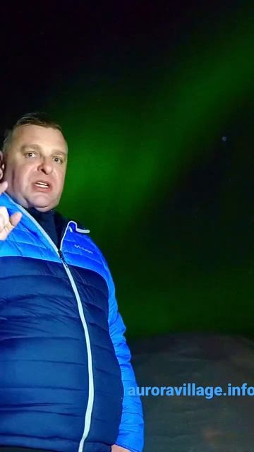 Северное сияние над Аврора Вилладж Глэмпинг в реальном времени #auroraborealis Aurora Village #nord