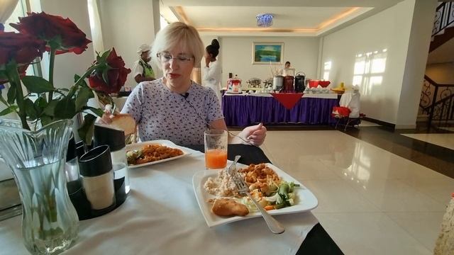 Эфиопия Часть 30: Завтрак в отеле смотреть онлайн