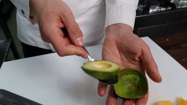 Салат с креветкой и брынзой, под соусом васаби-манго|Крутой рецепт в большом сочетании смотреть онлайн