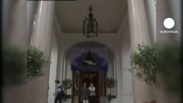 Intercontinental продає Park Lane смотреть онлайн