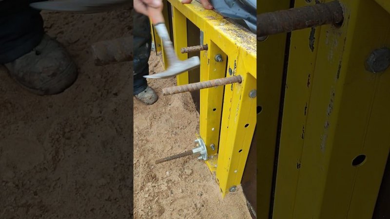 Демонтаж щитовой опалубки #стройка #construction #diy