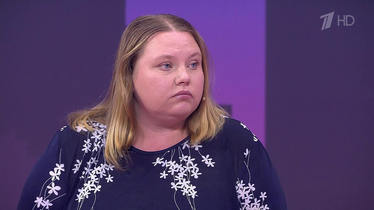 Мать-одиночка восьмерых детей утверждает, что у нее "отняли" соцвыплаты