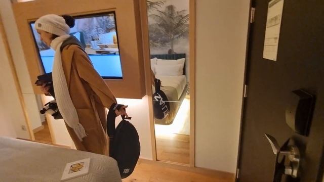 Таки прилетели в Португалию. Заселение в отель. смотреть онлайн