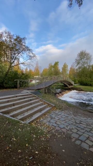 Парк в самом центре неподалеку от гостиницы "Северная". Петрозаводск. Карелия.