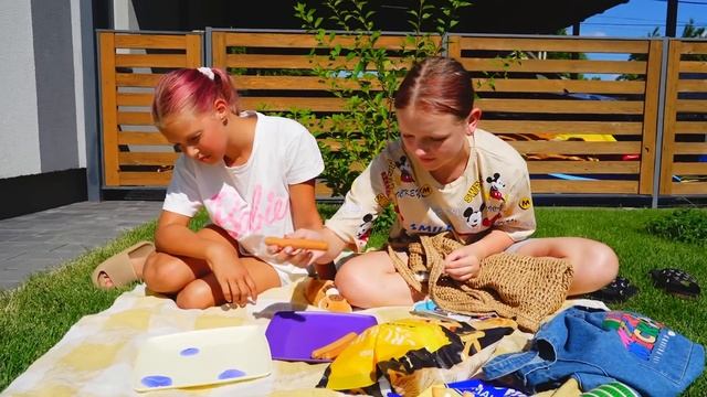 БАССЕЙН СТРАХА! Что завелось в нашем Бассейне? смотреть онлайн