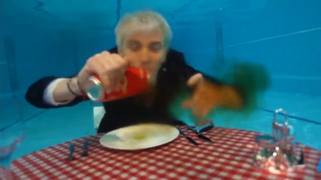 Новое видио а4. Ресторан под водой