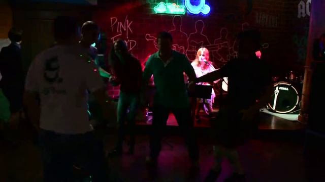 Видео №1 с праздника "Билтейн" в "Святом Патрике" смотреть онлайн