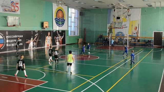 ФШС (2013) / ФК Молния (2013) смотреть онлайн