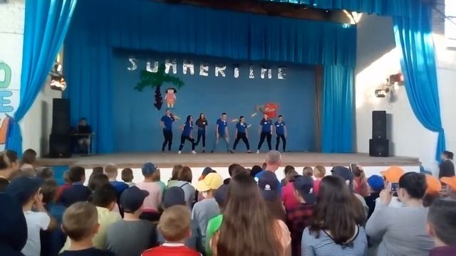 Выступление вожатых. смотреть онлайн