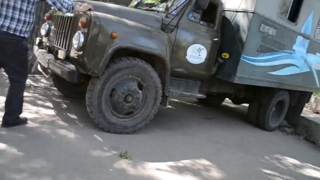 В Одессе на бульваре Жванецкого образовался провал смотреть онлайн