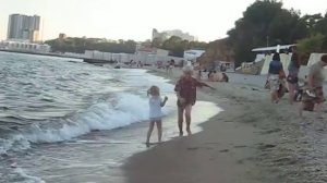 Дети и море.