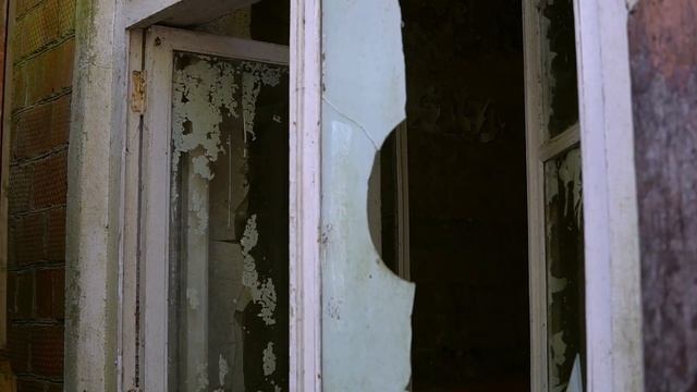 Тотальная разруха: как советские пионерские лагеря превратились в заброшки? смотреть онлайн