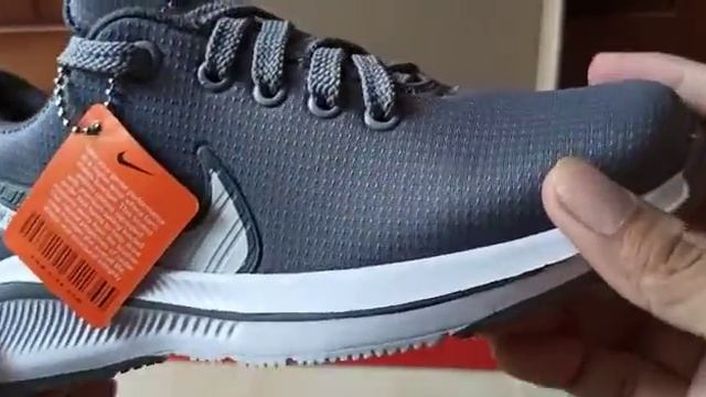 sepatu nike abu-abu смотреть онлайн