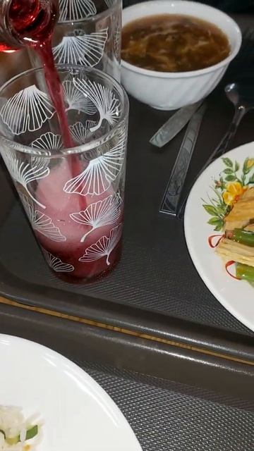 мукбанг, в китайском ресторане. китай, еда. смотреть онлайн