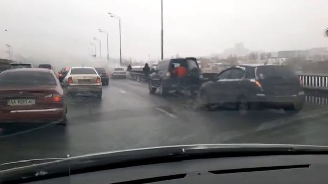 Пожар на Южном мосту 8.55