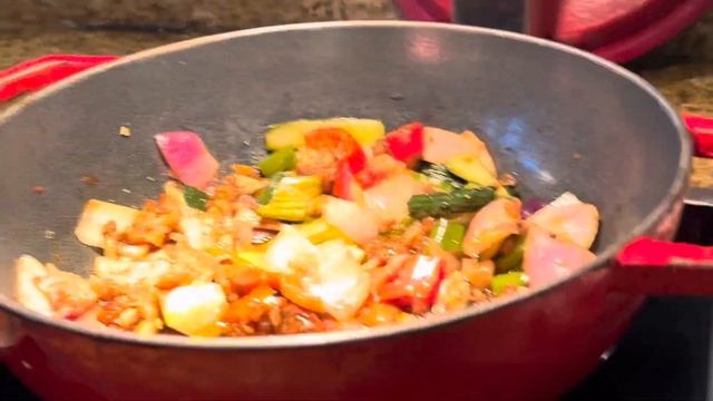 Завтрак в отеле Resort Intime Sanya 👍😉😉 смотреть онлайн