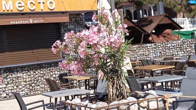 #Крым сейчас#Алушта/На пляжах и Центральной набережной/13.06.2024. смотреть онлайн