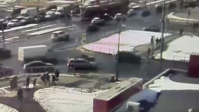 В Петербурге неформалы напали на подростка смотреть онлайн