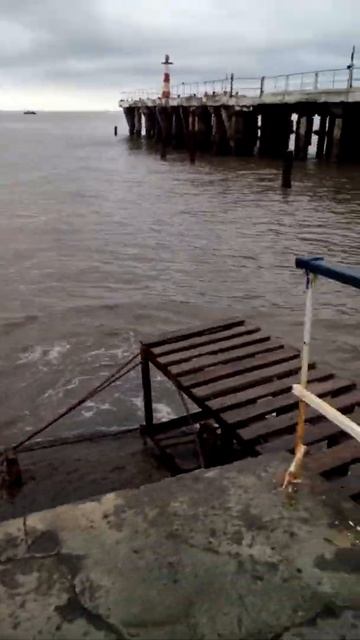 Алушта 18.06.2021. Набережная в центре смотреть онлайн