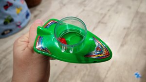 играем в детскую игрушку