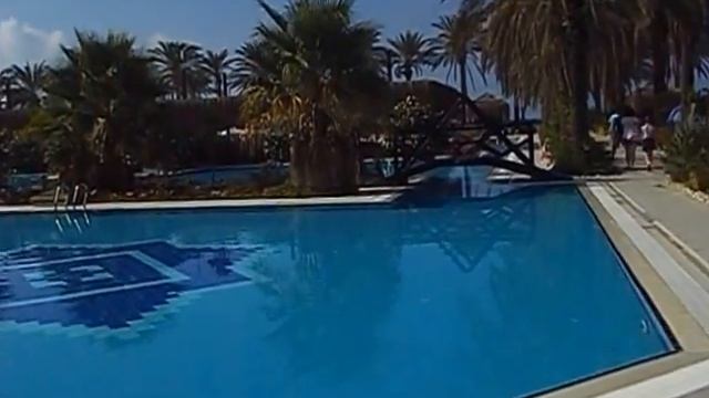 Турция. На территории отеля NASNIRA в Седе. смотреть онлайн