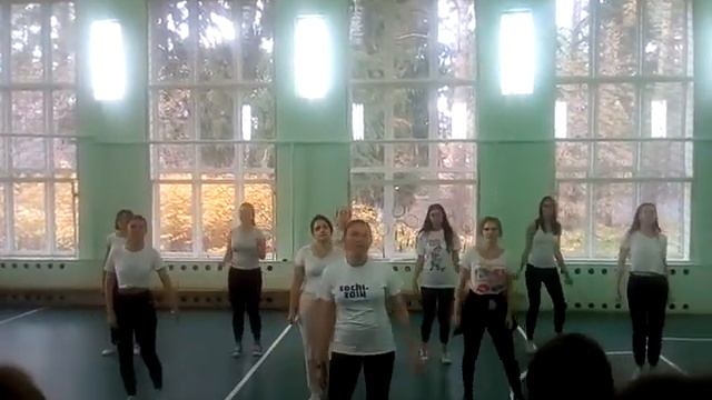 ФЛЕШМОБ МЕДИКОВ  Жизнь студентов-медиков .