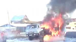 камаз горит.MP4