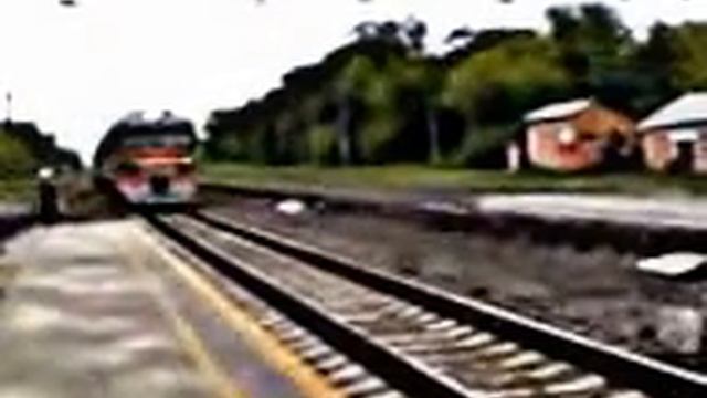 Станция Ельниково. Прибытие электрички. смотреть онлайн