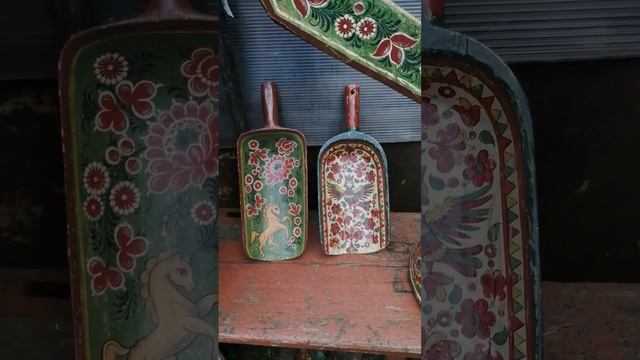 Старинные предметы в росписи Мезенская, Городецкая роспись