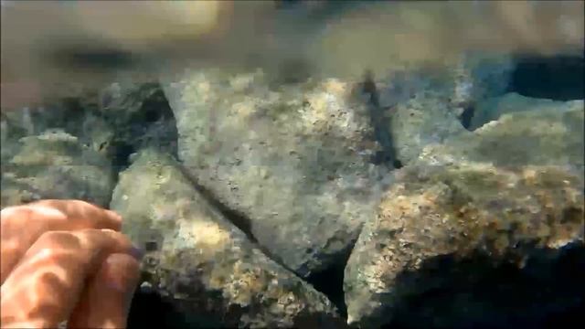 Плаваем с маской на пляже Petra Mare, Crete, Greece смотреть онлайн