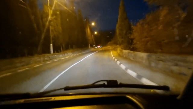 Крым. Ночная дорога в Партенит. 28 октября 2023
