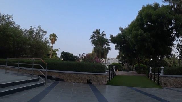 Le Meridien Hotel in Fujairah.../Отель Меридиан в Фуджейре... смотреть онлайн