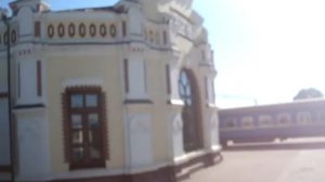 Вокзал станції Козятин-1. Праворуч. Дизель-поїзд ДР1А-133 Козятин – Жашків №6292/6293. Частина 03