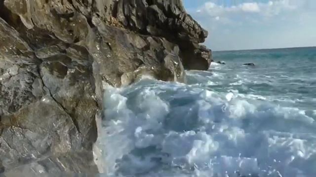 Можно ли купаться зимой в Турции? Да, я купался в ноябре и декабре в Аланьи, а в январе в Мерсине.