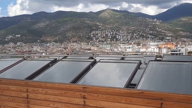 Вид на Аланью, со смотровой площадки отеля Villa Sonata смотреть онлайн