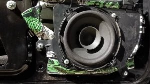 Gryphon Pro 130 by DL Audio - обзор и установка в штатные места Лада Гранта