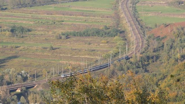 🚆Отправление ЭПЛ2Т на Сваляву с платформы Санаторий Карпаты | EPL2T departure to Svalyava