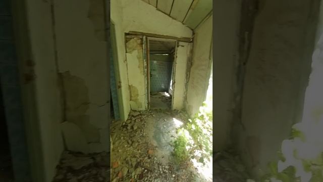 Заброшенный пансионат. Юг России.