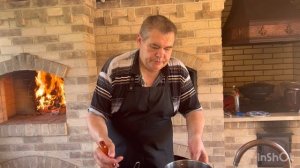 Фаршированный молочный поросенок в русской печи