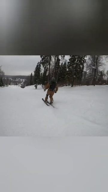 😡НУ И КАК ПОСЛЕ ТАКОГО НАЗЫВАТЬ ЭТОГО ЛЫЖНИКА?🤔 #сноуборд #горныелыжи #зима #снег смотреть онлайн